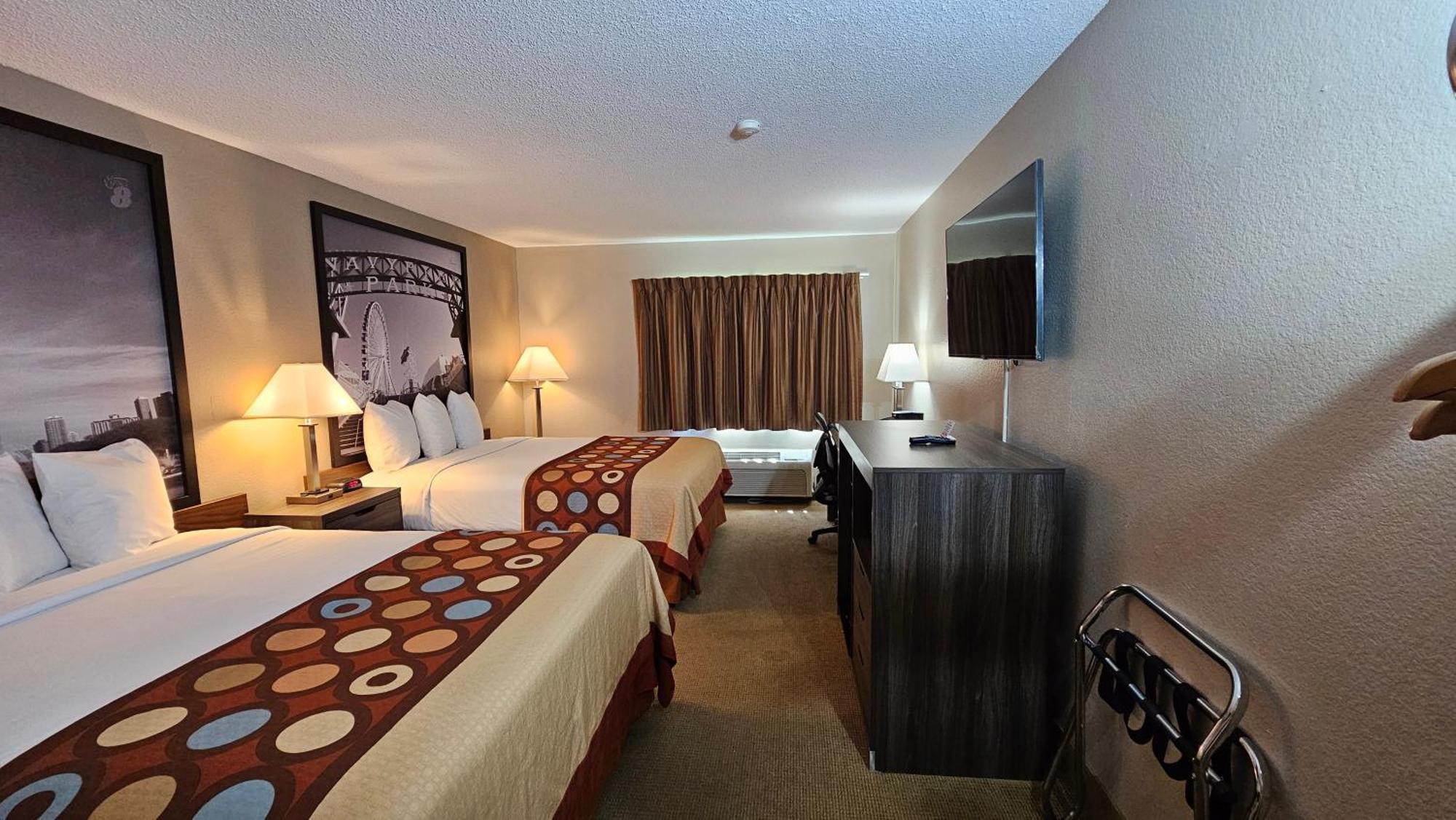 Super 8 By Wyndham Elgin Hotel Buitenkant foto